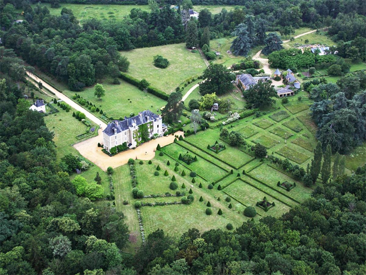Chateau De Chambiers Durtal エクステリア 写真